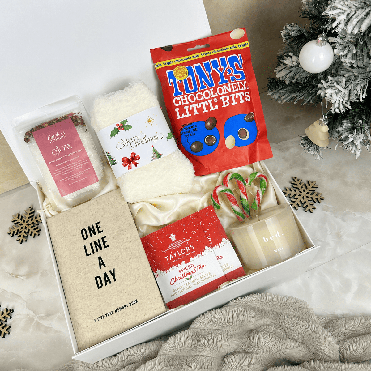 Christmas Wellbeing Box | Thoughtful Corporate Christmas Gift - EOS BOX